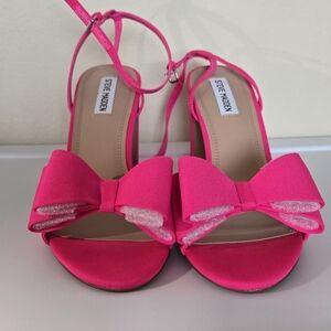 Steve Madden Women's Pink Bow Sandals (NWT)